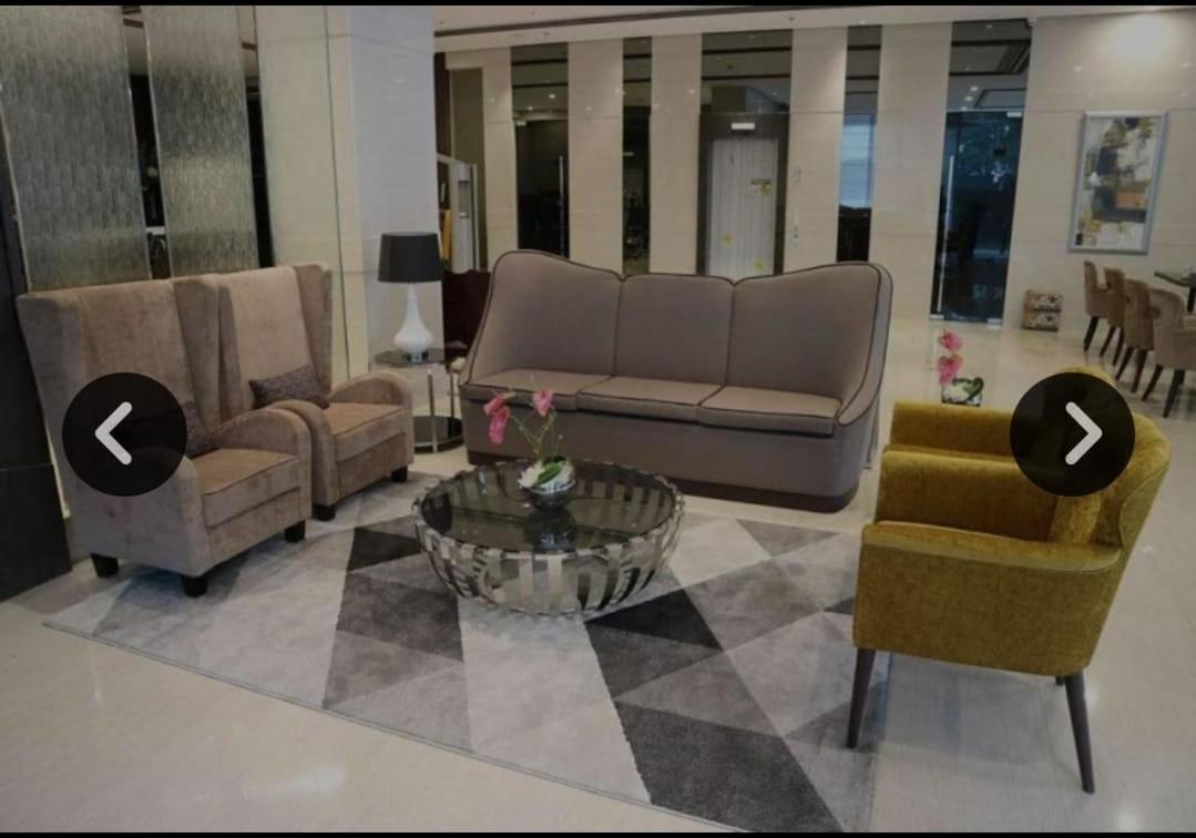 My Happy Place West Avenue Suites Ciudad Quezon Exterior foto