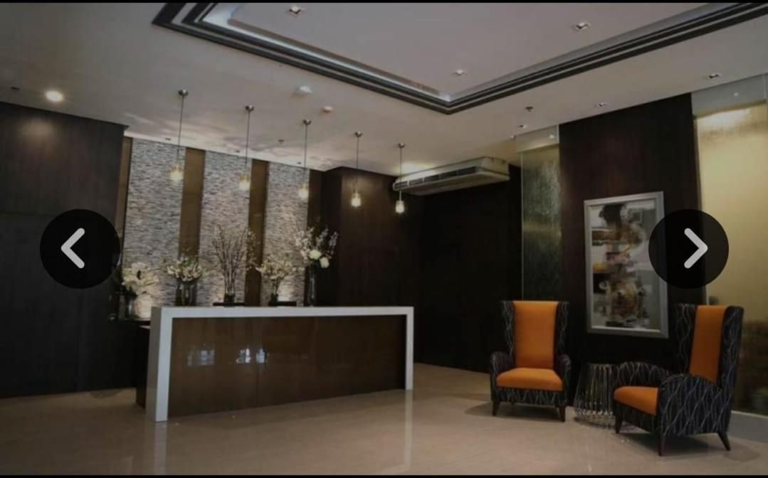 My Happy Place West Avenue Suites Ciudad Quezon Exterior foto
